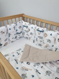 Текстильный бортик для кроватки DALION 0044