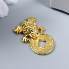 Сувенир металл "Денежная жаба с монетой" золото 2,6х1,5 см (20 шт) No Brand