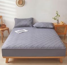 Наматрасник стеганый "THE HOME" 160х200 с резинкой по кругу No Brand