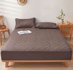 Наматрасник стеганый "THE HOME" 160х200 с резинкой по кругу No Brand