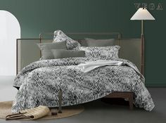 Комплект постельного белья Alanna Vega на резинке по углам поплин семейный