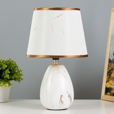 Настольная лампа RISALUX Хунерей, 9884121, E14 40Вт белый 20х20х32 см.