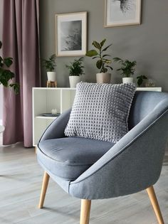 Декоративная подушка Linen Way 43х43 из плюша со съёмным чехлом серый