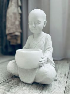 Статуэтка из гипса Aesthetic_home_decor Будда с чашей фигура Мальчик