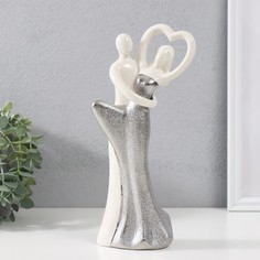 Сувенир керамика В объятиях любви серебристо-белый 24,6х11,8х6 см No Brand