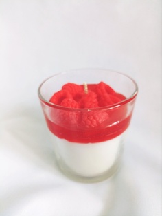 Свеча ароматическая десертная Малиновое суфле, 250 мл No Brand