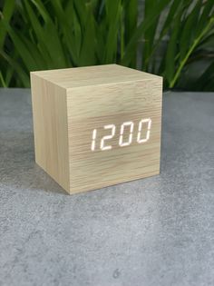 Настольные электронные деревянные часы, мини кубик OEM