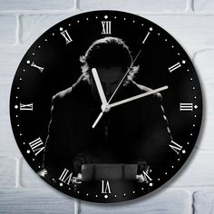 Настенные часы Бруталити игры Alan Wake 2 - 9083