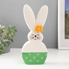 Сувенир Зайка спящий, с ромашкой на ухе бело-зелёный 10,4х4,3х23,7 см No Brand