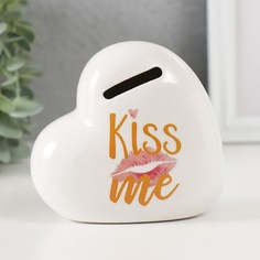 Копилка Белое сердце - Kiss me 9735428, 11 х 5 х 10,5 см No Brand