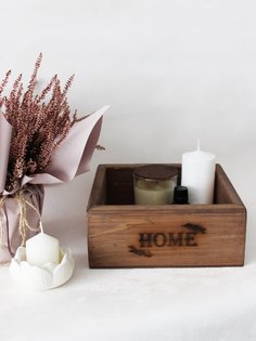 Ящик из натурального дерева окрашенный с гравировкой HOME Симфония