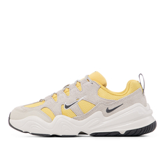 Женские кроссовки Tech Hera Nike