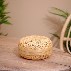 Шкатулка с крышкой плетеная, из бамбука 20х20х11 см No Brand