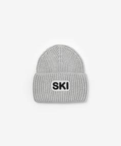 Шапка вязаная на с нашивкой серая для мальчика Gulliver