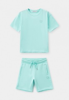 Футболка и шорты Calvin Klein Jeans