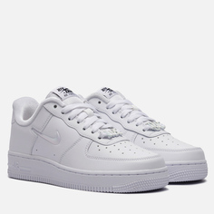 Женские кроссовки Nike Wmns Air Force 1 07 SE, цвет белый, размер 37.5 EU