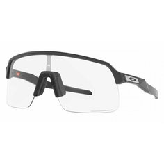Солнцезащитные очки Oakley