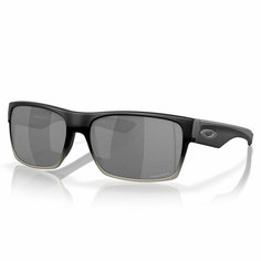 Солнцезащитные очки Oakley