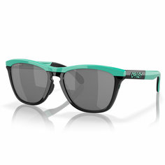 Солнцезащитные очки Oakley