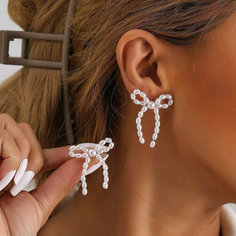 Серьги с подвесками, жемчуг имитация, жемчужный Kiss Buty