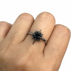 Славянский оберег, кольцо помолвочное Starfallshop, фианит, циркон, металл, размер 18.5, серебристый/черный