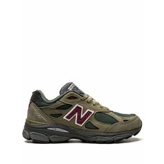 Кроссовки New Balance 990V3, размер 9 US, green/purple