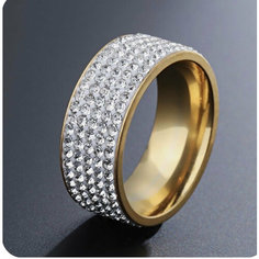 Кольцо обручальное, искусственный камень, металл, кристаллы Swarovski, золото Нет бренда