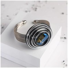 Браслет Queen Fair, стразы, стекло, металл, размер 6.5 см, диаметр 6.5 см, синий