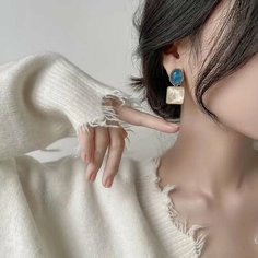 Серьги с подвесками, акрил, размер 40 мм, белый Fachion Jewelry