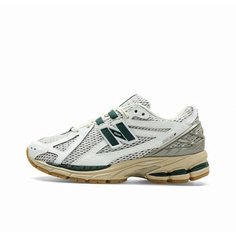 Кроссовки New Balance 1906R, полнота D, размер 39.5 EU, белый
