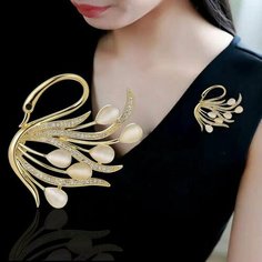 Брошь, стразы, кошачий глаз синтетический, бежевый Yulianna
