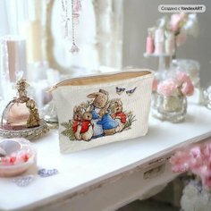 Косметичка 5х18х26 см, , белый, синий, зеленый, красный Без бренда