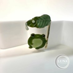 Брошь, стразы, искусственный камень, зеленый, голубой, золотой Нет бренда