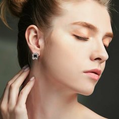 Серьги Emay, кристаллы Swarovski, искусственный камень, серебристый