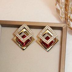 Серьги, искусственный камень, размер 20 мм, золотистый/красный Нет бренда