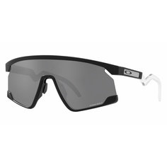 Солнцезащитные очки Oakley