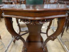 Столик-консоль Classica-mebel UN-22657 на т-образной подставке резной
