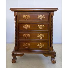 Тумба прикроватная Classica mebel массив дерева 64х42х75 см Итальянский орех