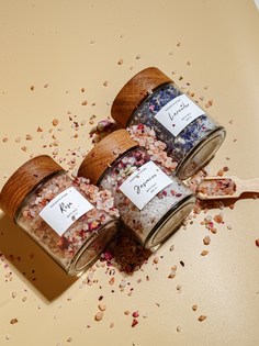 Соль для ванн Papazovs Store цветочная разноцветная 1400 г No Brand