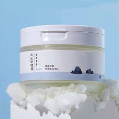 Бальзам для снятия макияжа с морской водой Round Lab 1025 Dokdo cleansing balm 100мл