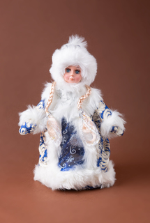 Новогодняя фигурка Снегурочка для конфет, 30 см No Brand