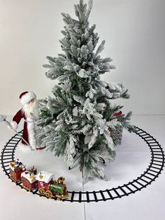 Новогодняя железная дорога с поездом Merry Christmas музыкальный с подсветкой