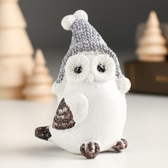 Новогодний сувенир Белый филин в шапке-колпаке с посыпкой 9491450 5,8х5х8,2 см No Brand