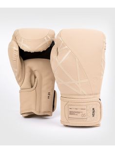 Перчатки боксерские Venum Tecmo 2.0 Sand (16 унций)