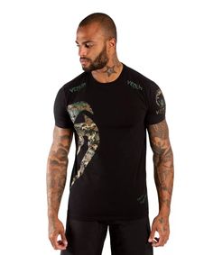 Футболка Venum Original Giant Essentials мужская, черная-камуфляж, размер S