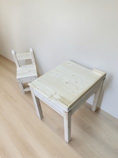 Комплект детской мебели (стул + парта) из массива хвои No Brand