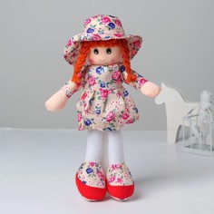 Мягкая игрушка Кукла в шляпке и платьишке, цвета МИКС No Brand