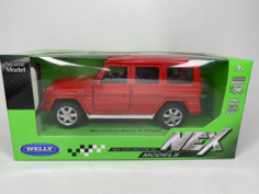 Машинка Welly Mercedes-Benz G-Class 1:32 красный 39889CW