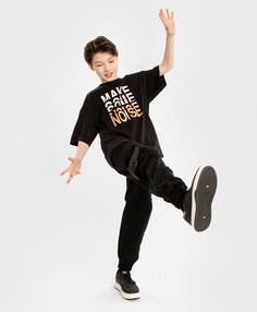 Брюки джоггеры с поясом на резинке и тремя карманами черные Button Blue, 104, 224BBBP5602