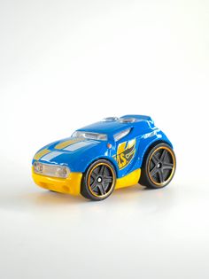 Машинка базовой коллекции Hot Wheels ROCKET BOX 5785/HCX07